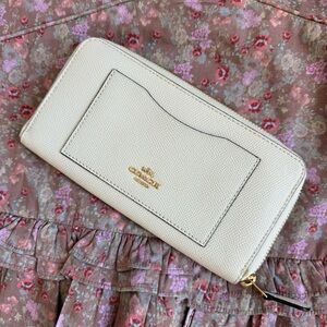 Coach Cream Wallet